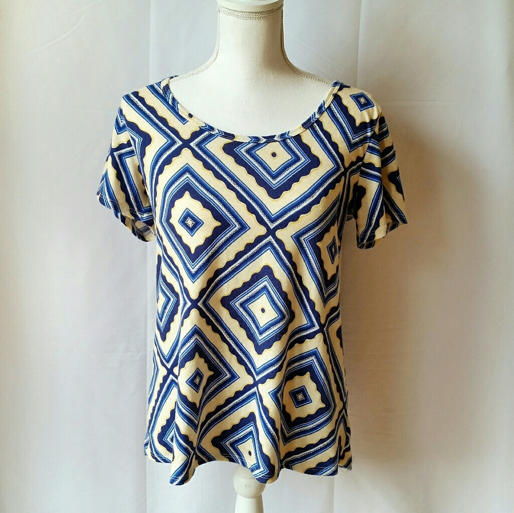 LuLaRoe Yellow Blue Diamond Abstract Classic T